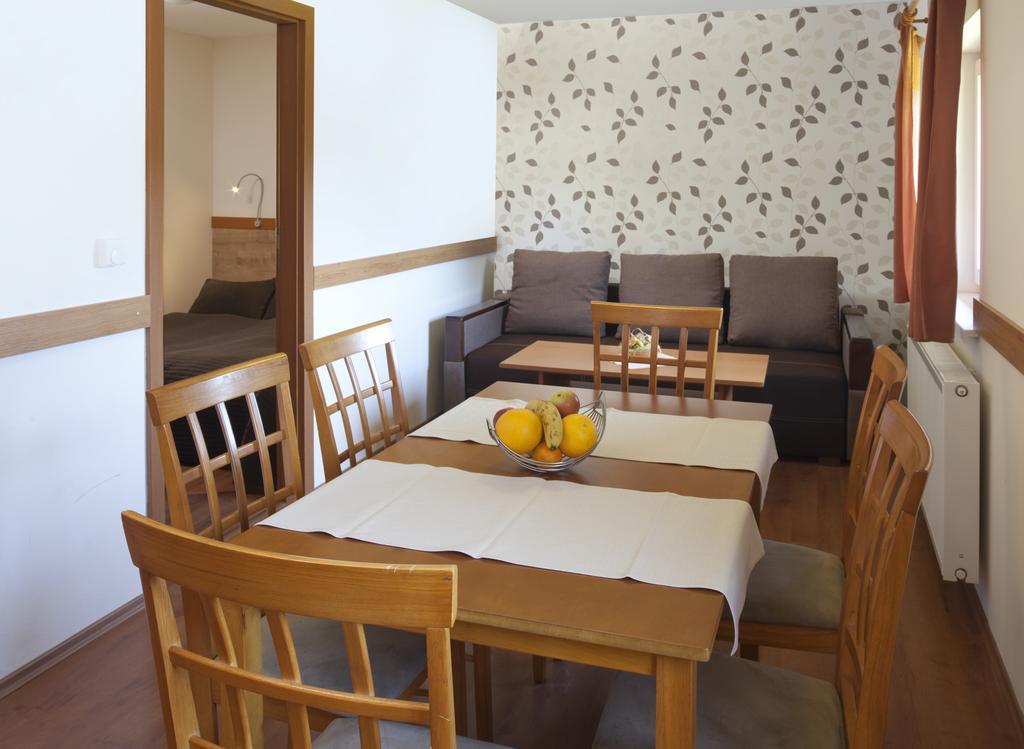 Holiday Park Orava Bungalows Долни Кубин Екстериор снимка
